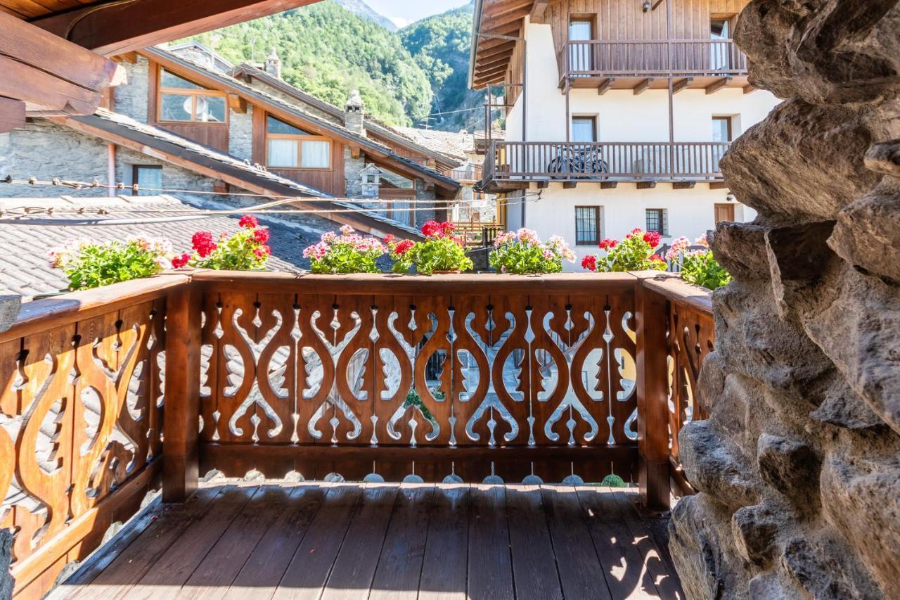 L'Atelier Du Temps - Woodstone Villa Aosta Kültér fotó