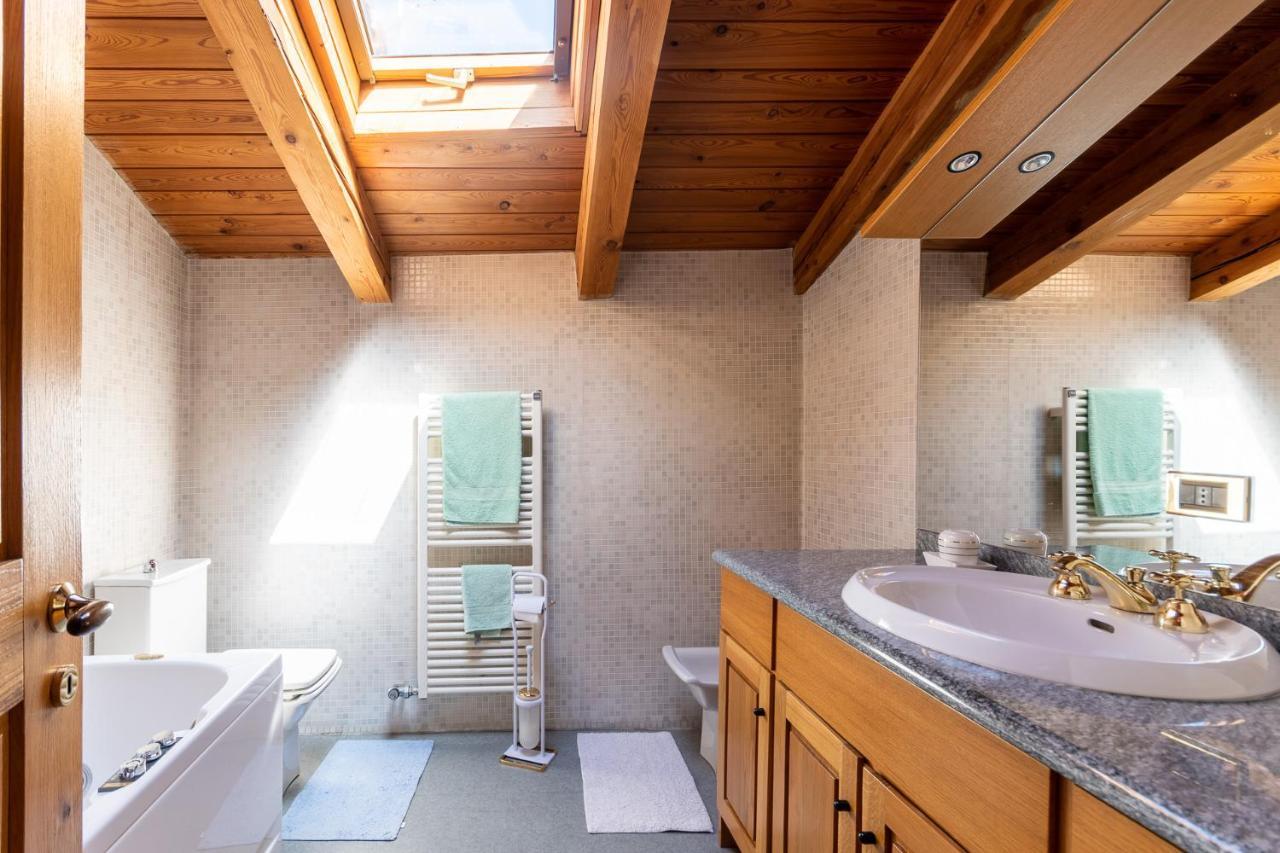 L'Atelier Du Temps - Woodstone Villa Aosta Kültér fotó